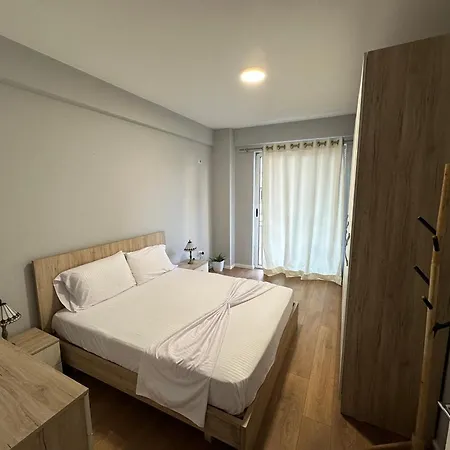 Starli - * Tirana